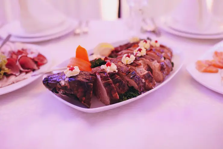 Luxury Funeral Catering in Madrid | Compassionate Service for Meaningful Gatherings