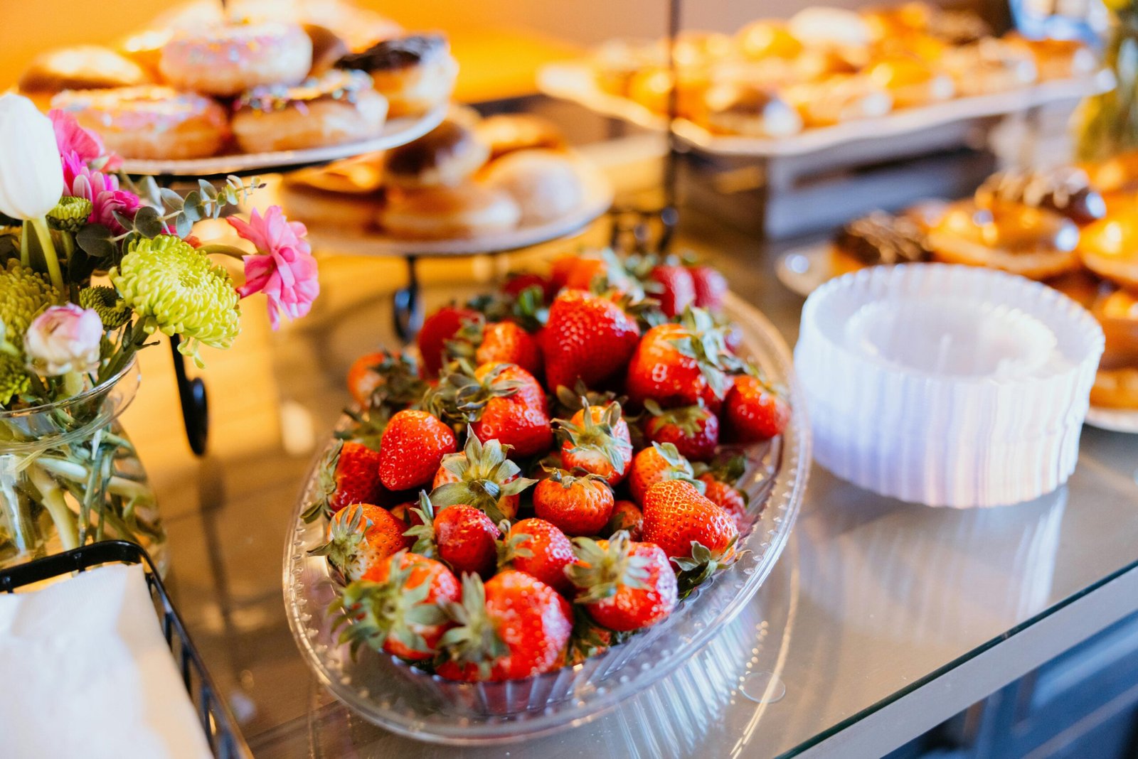 Catering Services in Nottingham 6. Buffet or Plated Meal Options