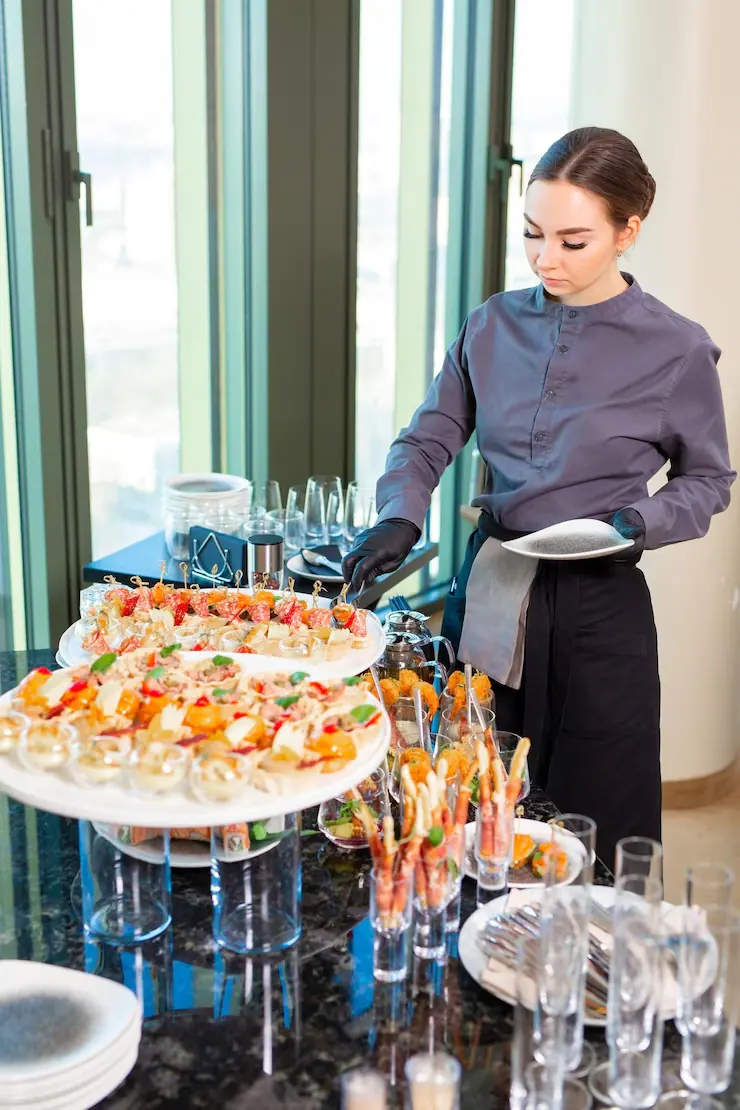 Exclusive Resort Food Service Contracts Contingency Clauses and Event-Day Fallback Plans