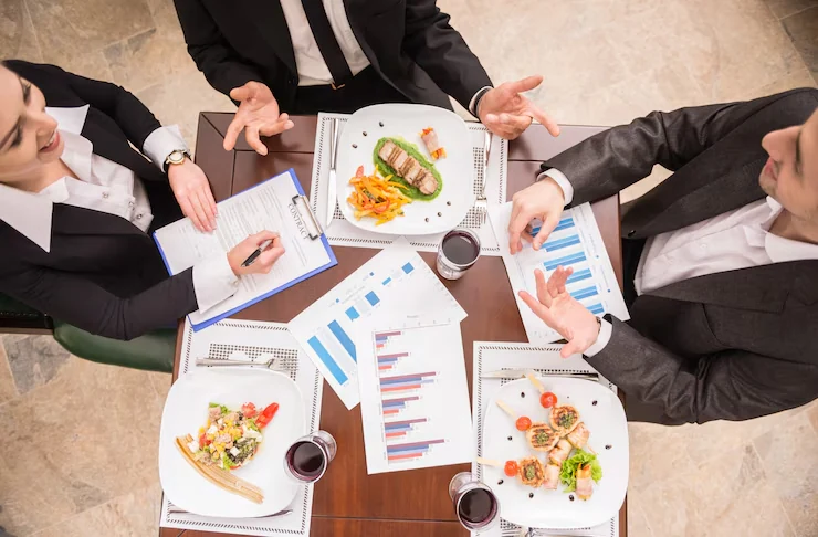 High-End Hospital Catering Contracts Feedback Collection & Menu Performance Reporting