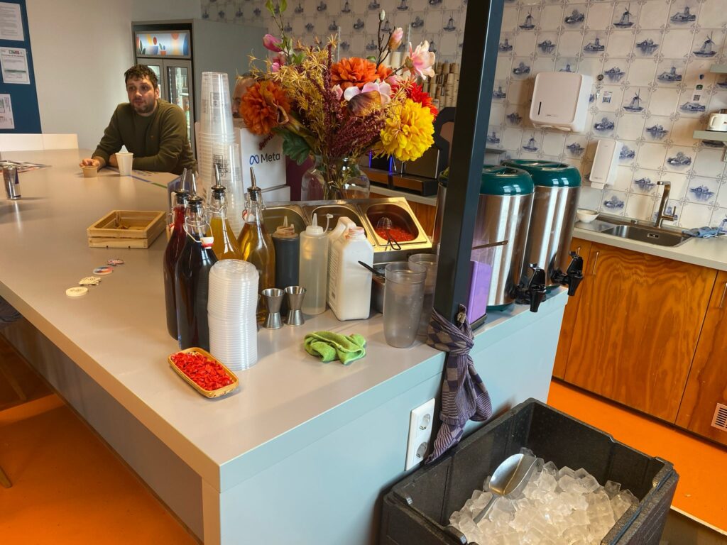 Case Study: Meta Bubble Tea Event in Amsterdam by Pearl Lemon Catering The Challenge