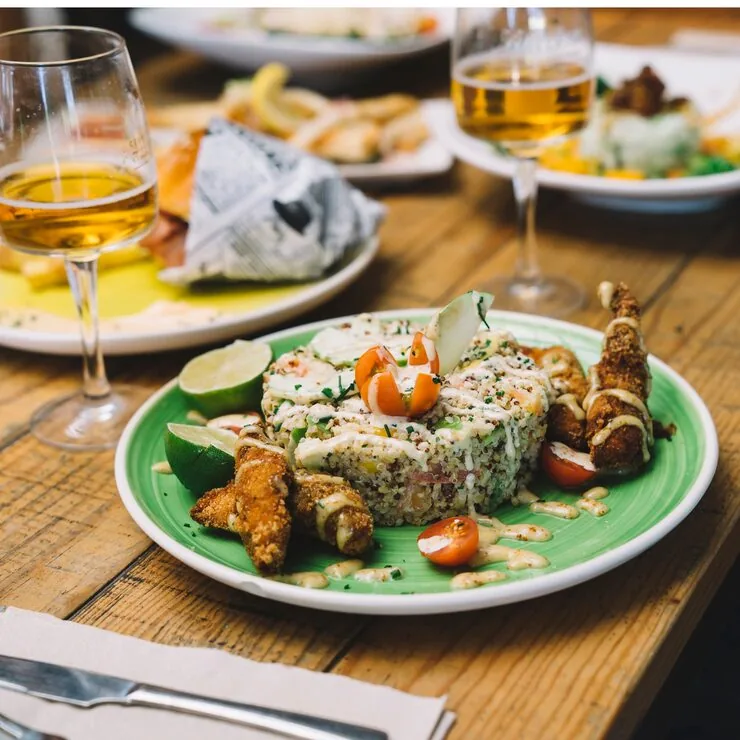 Expert contemporary Scottish lunch and dinner catering services offering fresh meals for events