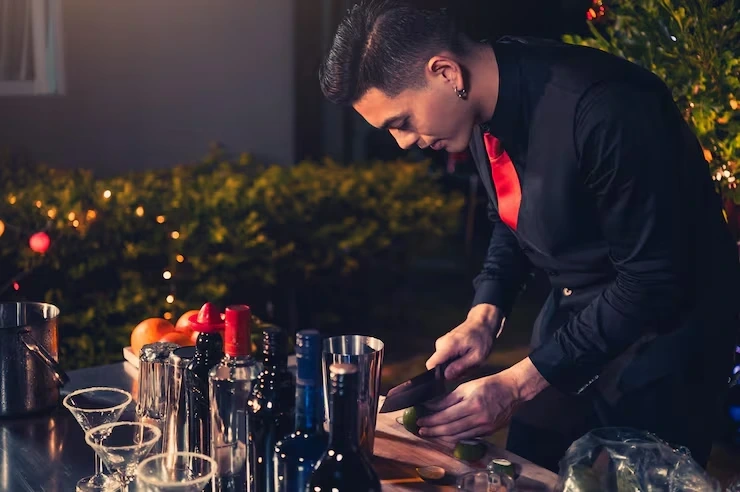 Expert Corporate Christmas Mixology Service Providing Professional Cocktail Experiences