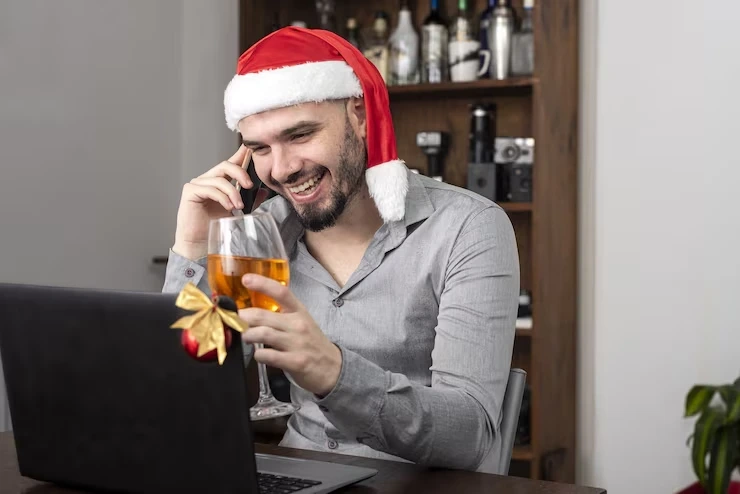 Expert Mobile Christmas Cocktail Station Services Serving Seasonal Drinks at Corporate Events