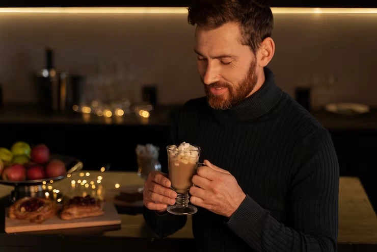 Expert Mulled Wine and Seasonal Hot Drinks Station Services for Corporate Holiday Events