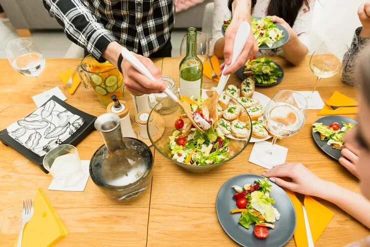 Dietary and compliance-focused catering services in Los Angeles with clearly labelled meals meeting health and safety standards