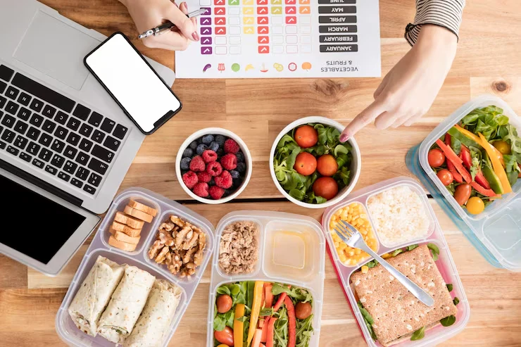 Dietary requirement management services in Canada with clearly labelled meals accommodating diverse dietary needs