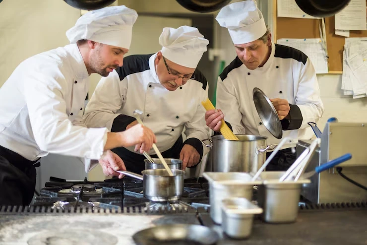 Pearl Lemon corporate catering for Barcelona offices with professionally presented meals in a modern workplace