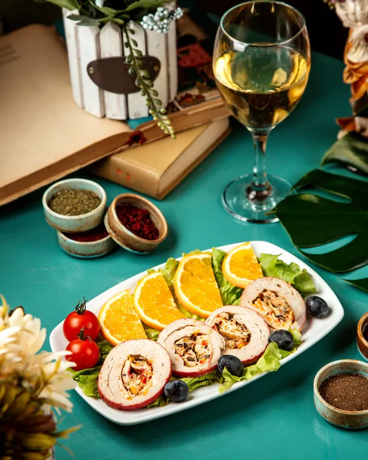 .Cocktail & Canapés Catering