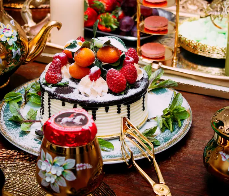 Private Event Catering with Controlled Execution