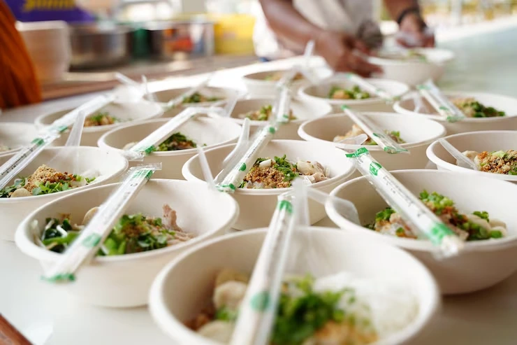 Event Catering with Responsible Logistics