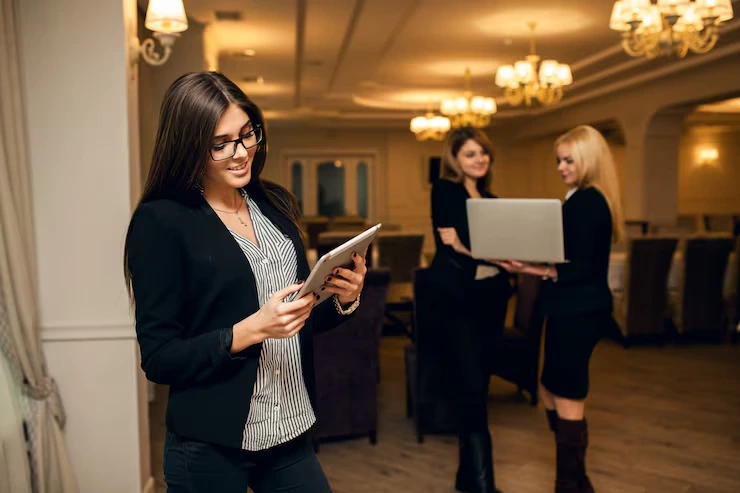 From Guest List to Event Day in Five Clear Steps